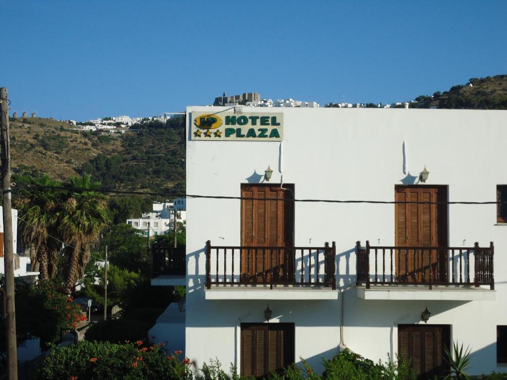 Plaza Hotel Скала Экстерьер фото